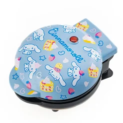 Uncanny Brands LLC Cinnamoroll Mini Waffle Maker