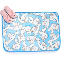 NAKAJIMA CORPORATION Cinnamoroll Throw Blanket (All-Over Series)