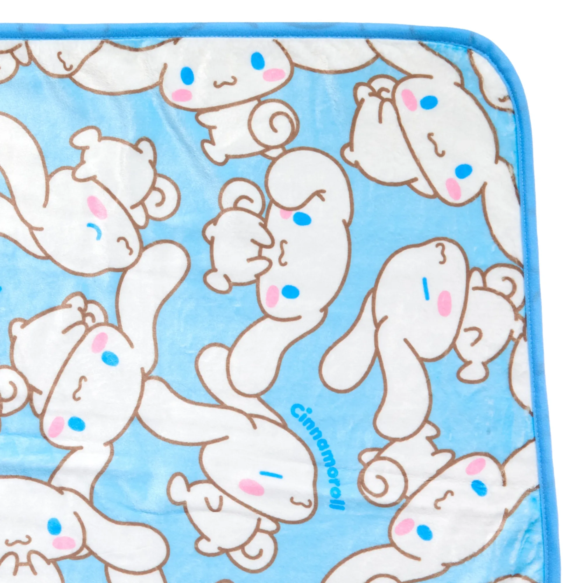 NAKAJIMA CORPORATION Cinnamoroll Throw Blanket (All-Over Series)