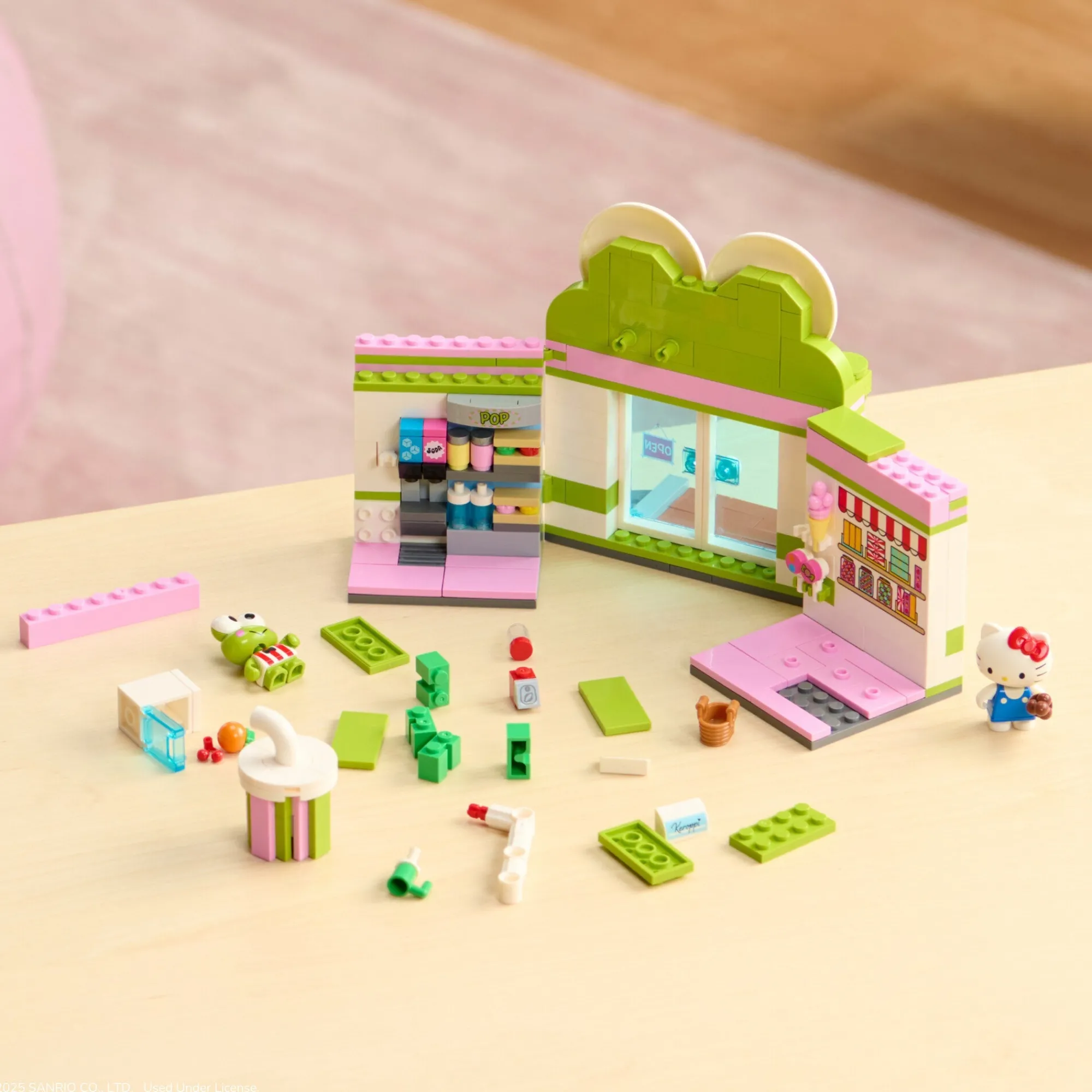 Jazwares Hello Kitty and Friends BLDR Building Set (Keroppi Mart)