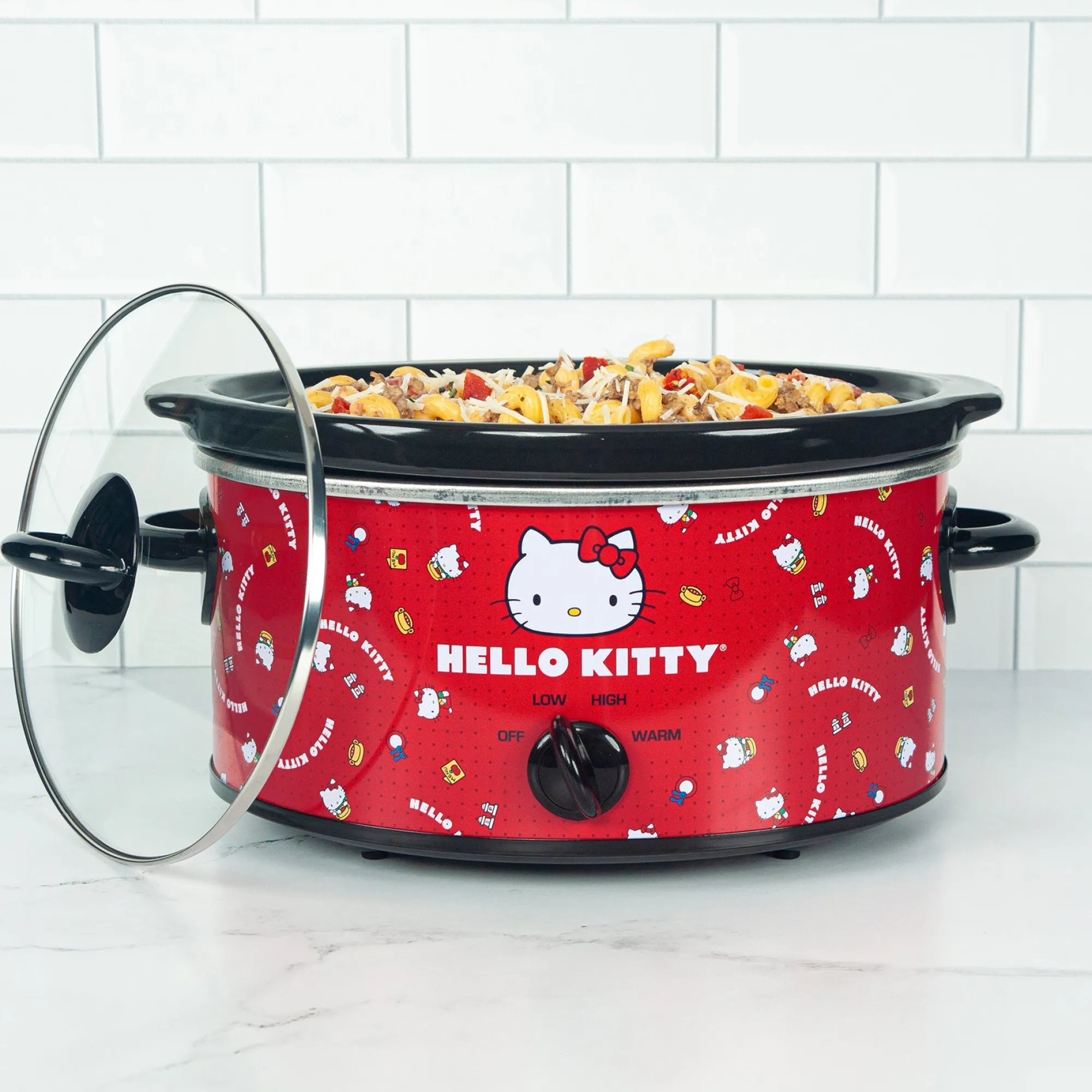 Uncanny Brands Wholesale Hello Kitty 5-Quart Slow Cooker