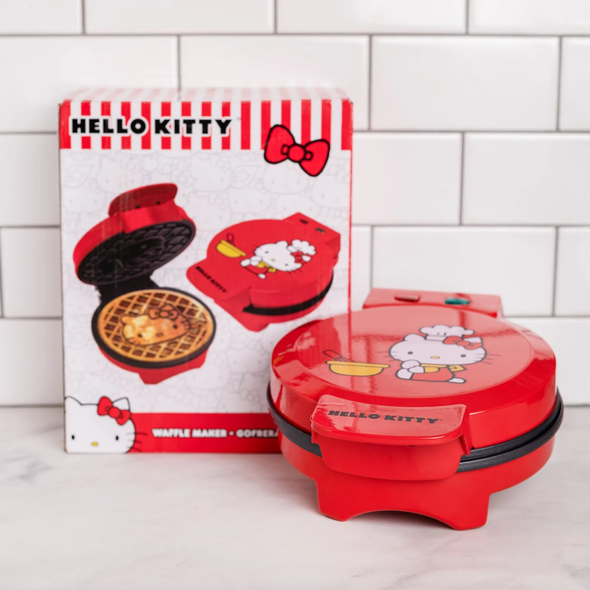 Uncanny Brands LLC Hello Kitty Waffle Maker