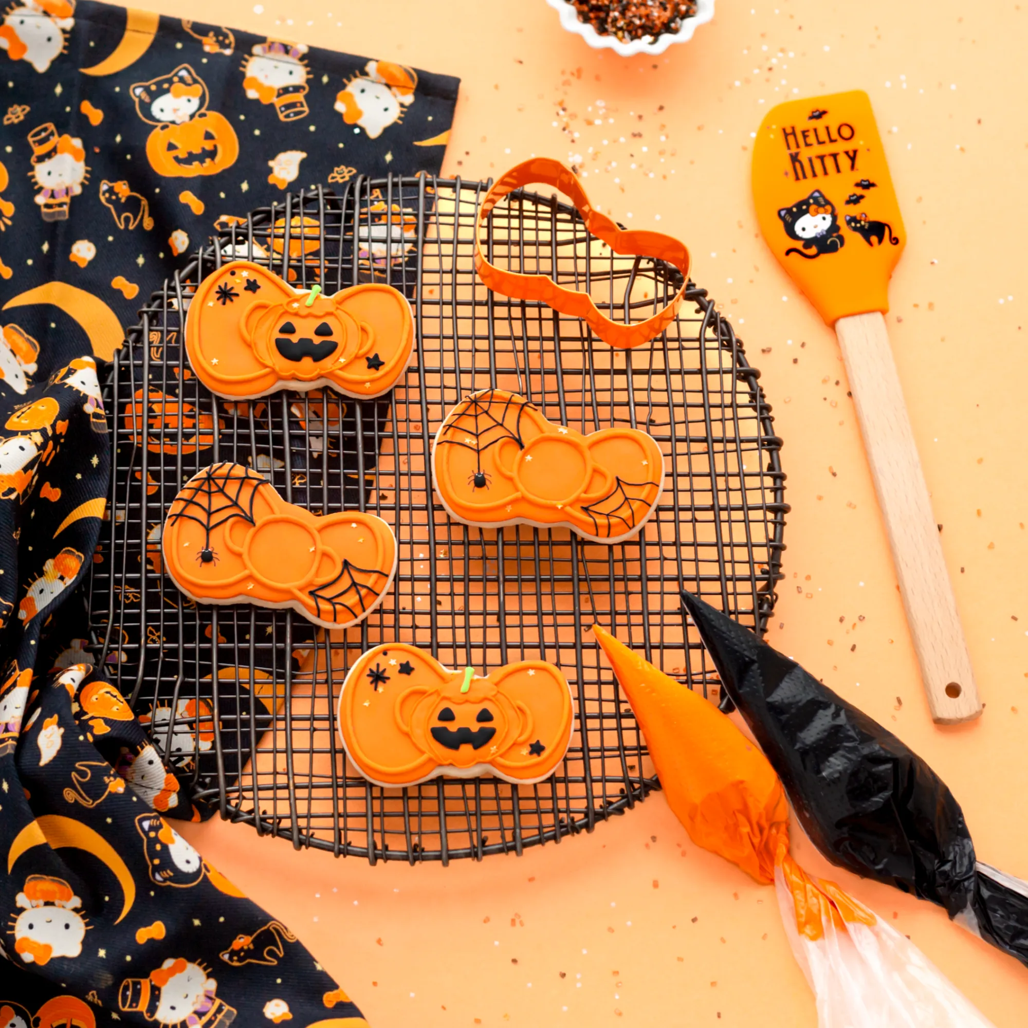 Handstand Kitchen Hello Kitty Spooky Cookie Cutter Set with Spatula