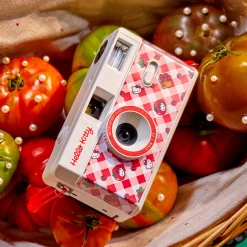 RETROSPEKT Hello Kitty Tomatoes 35mm Camera
