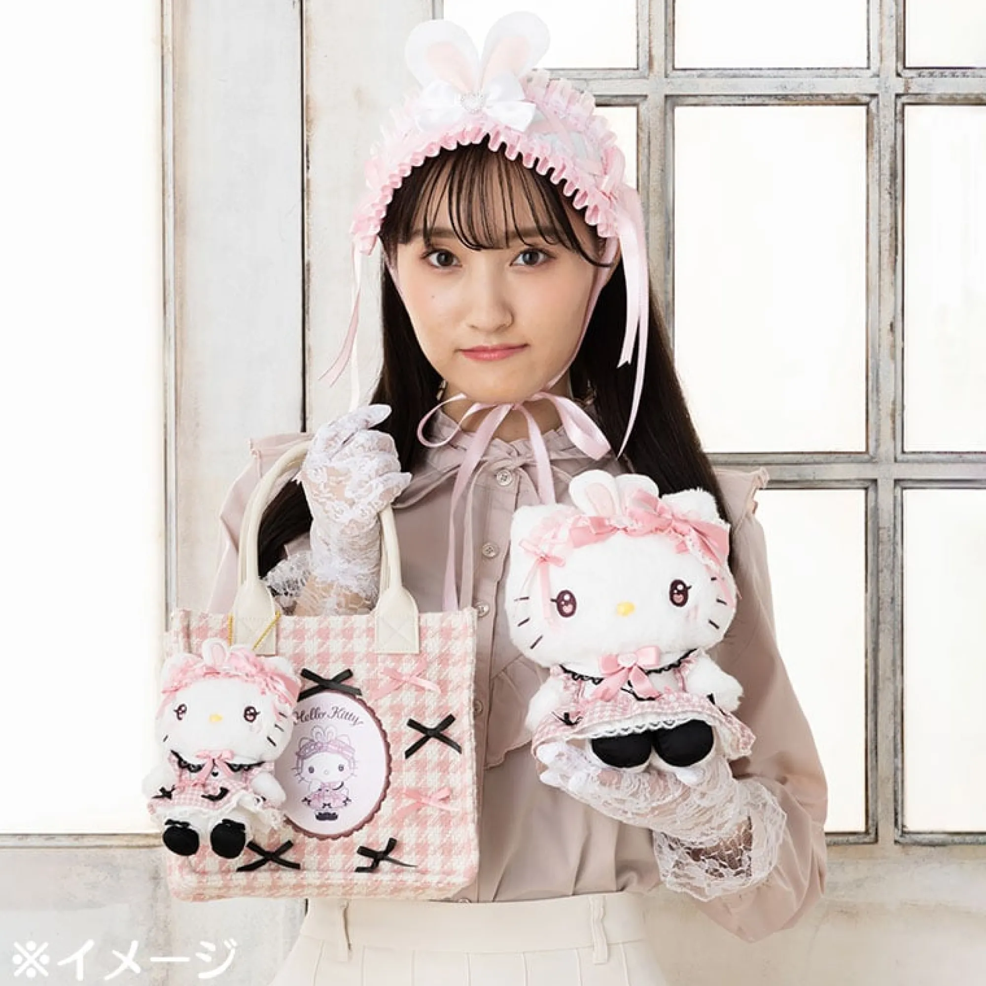 Japan Original Hello Kitty 2-Way Mini Handbag (Ribbon Party Series)