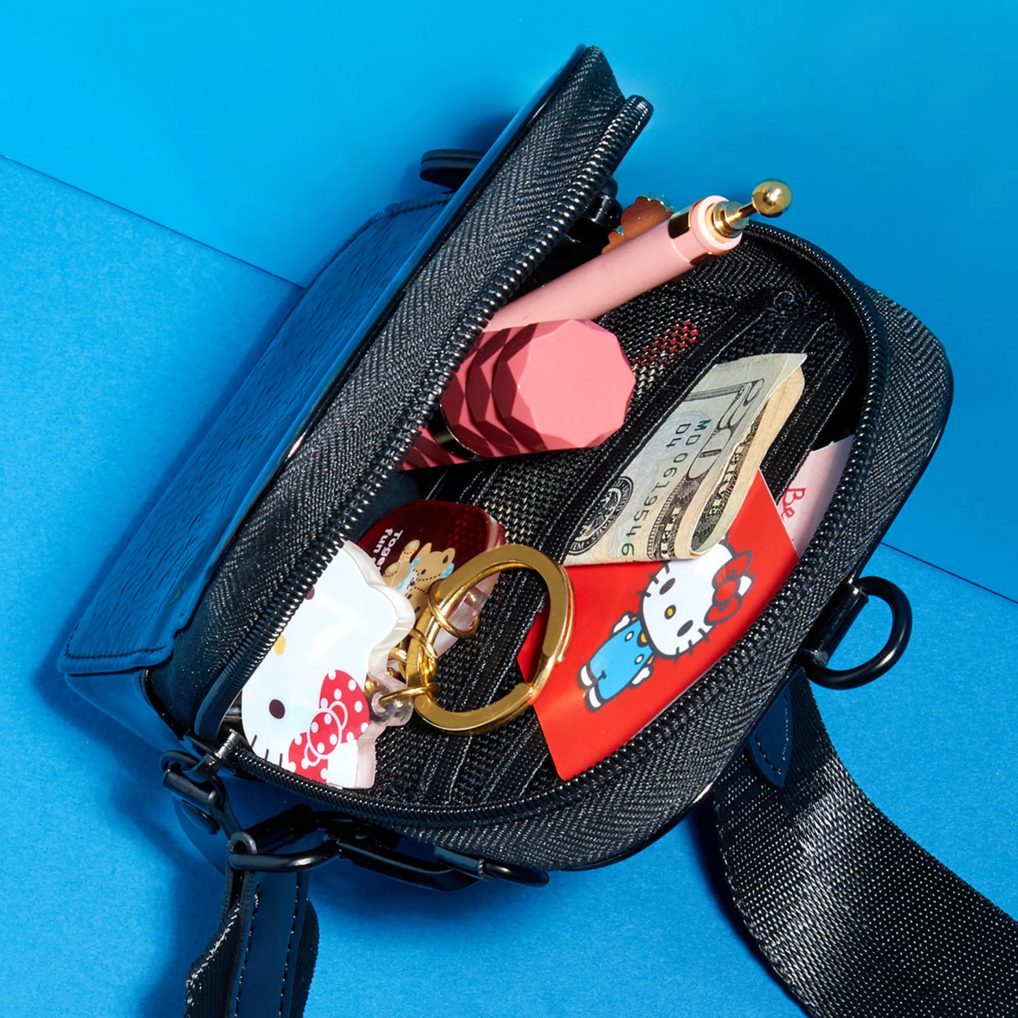 BySonix Inc. Hello Kitty x Sonix Universal Phone Pouch (Black)