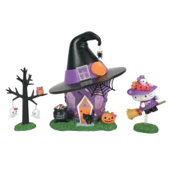 ENESCO LLC Hello Kitty's Halloween Witch Tower Figurine Set